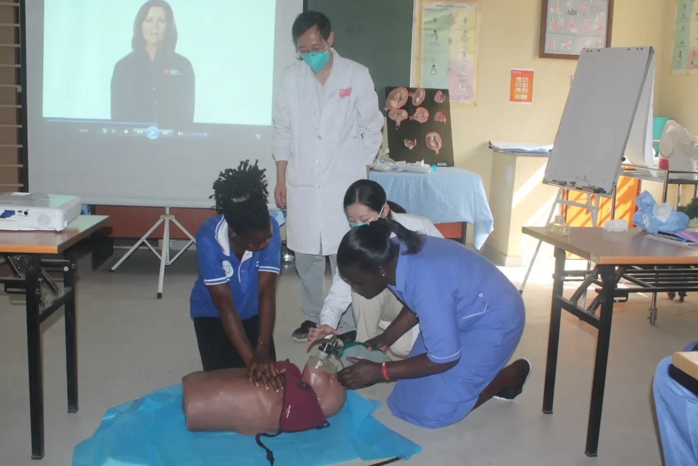 South Sudanese learn heart resuscitation skills from Chinese doctors